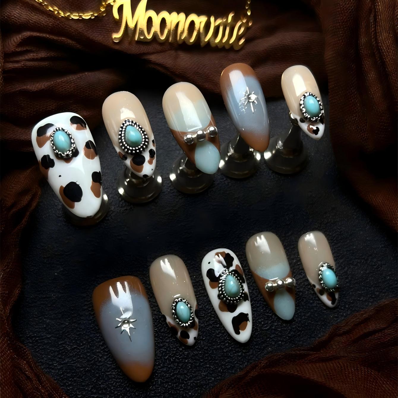 Boho Cowprint (F131)