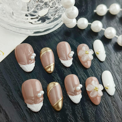Lady Must-have