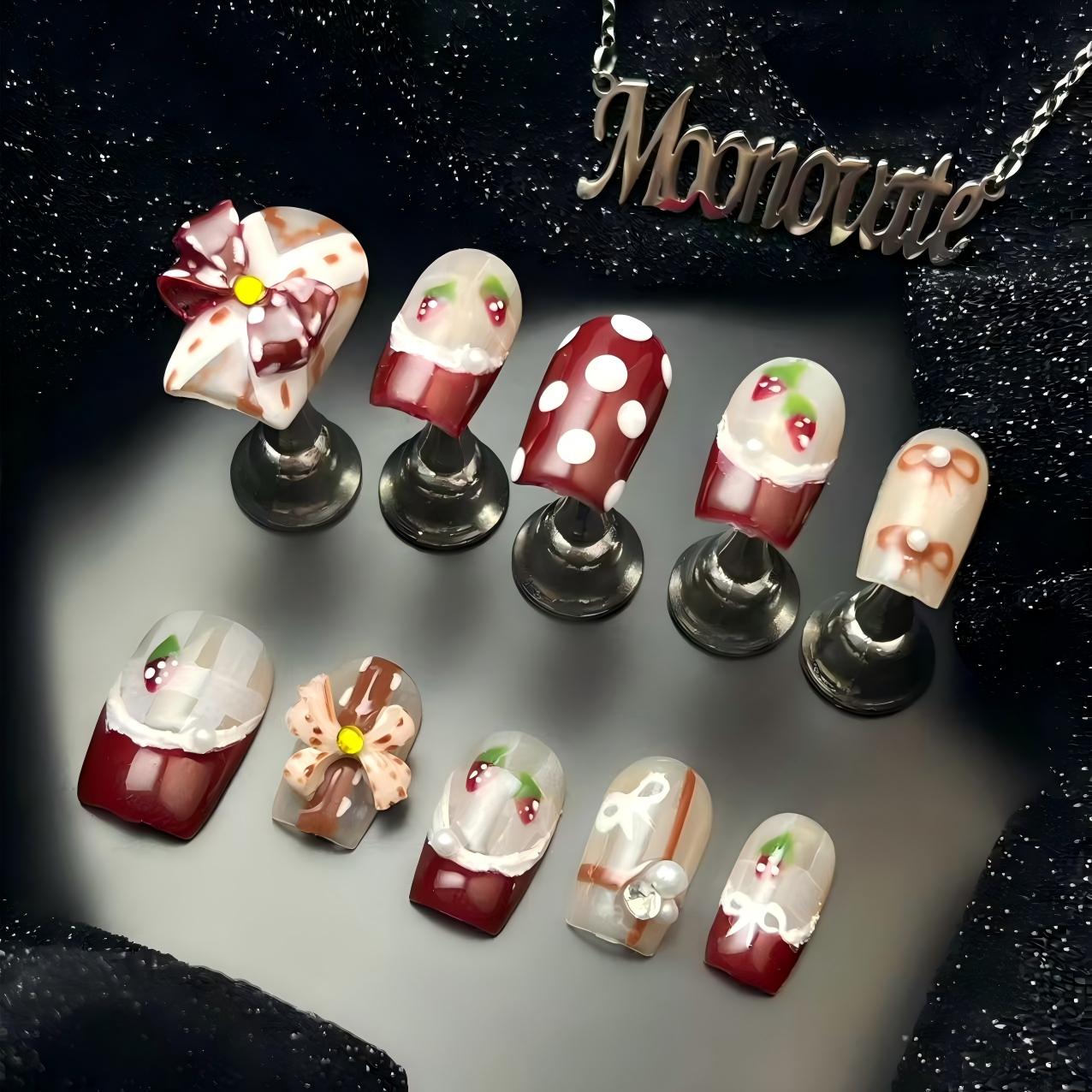 Snowy Strawberry (F179)