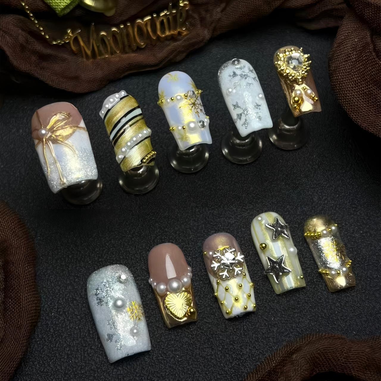 Snowflakes (F181)